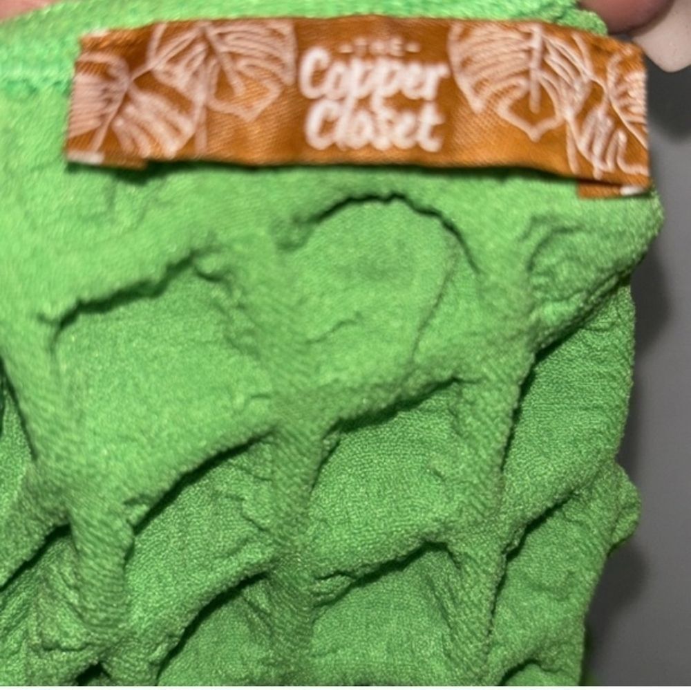 Green Textured Two-Piece Set - Picture 4 of 4